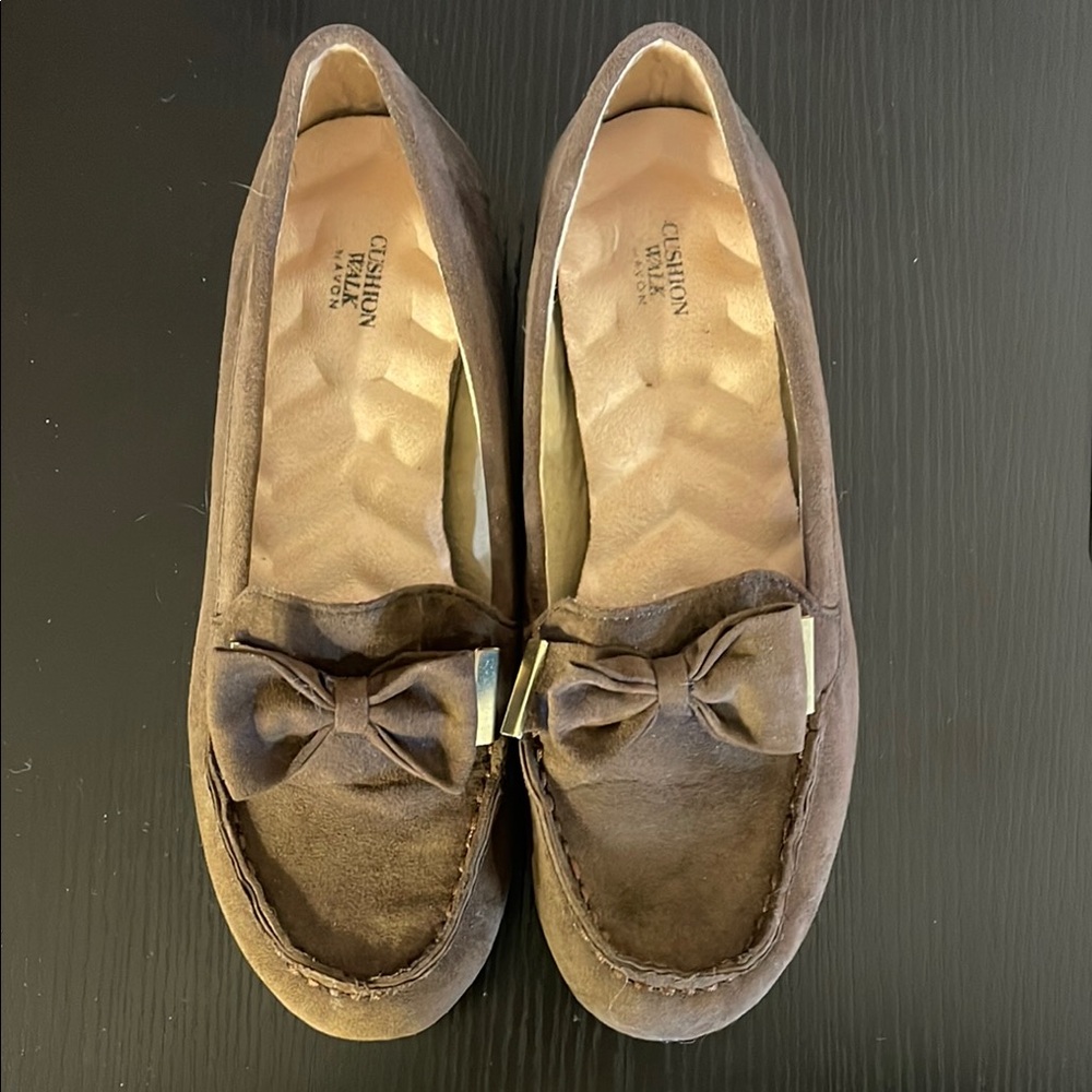 Cushion Walkers by Avon Women's Brown Loafers